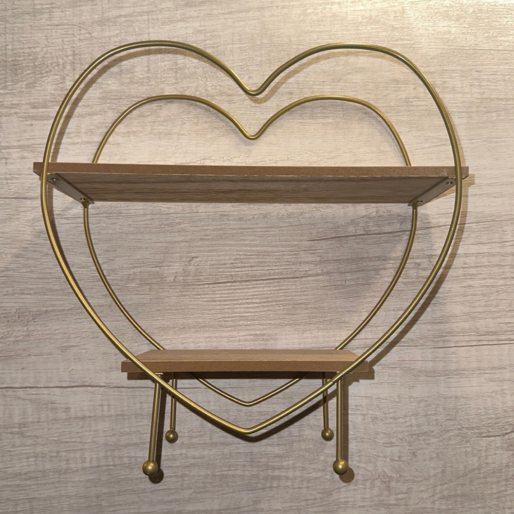 Target 🎯 Heart shelf